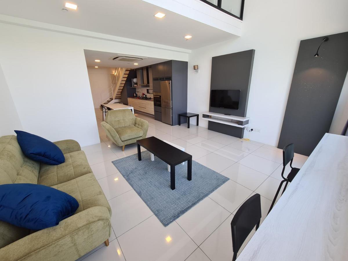 Sunrise Gurney Premium Executive City/Seafront Suite - Penang George Town Bagian luar foto