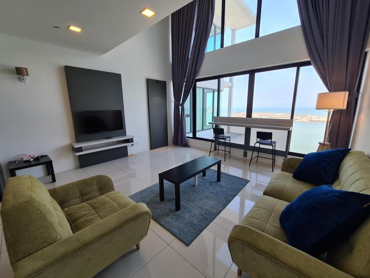 Sunrise Gurney Premium Executive City/Seafront Suite - Penang George Town Bagian luar foto