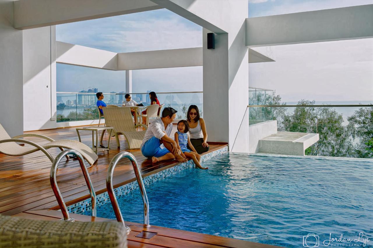 Sunrise Gurney Premium Executive City/Seafront Suite - Penang George Town Bagian luar foto