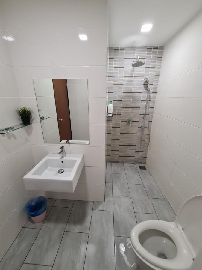 Sunrise Gurney Premium Executive City/Seafront Suite - Penang George Town Bagian luar foto