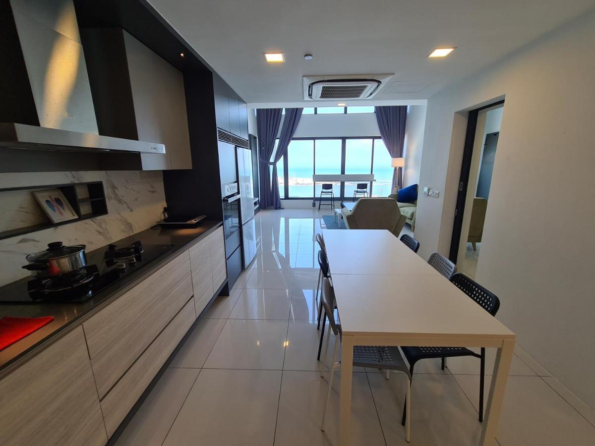 Sunrise Gurney Premium Executive City/Seafront Suite - Penang George Town Bagian luar foto