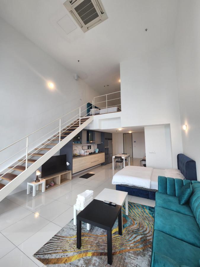 Sunrise Gurney Premium Executive City/Seafront Suite - Penang George Town Bagian luar foto