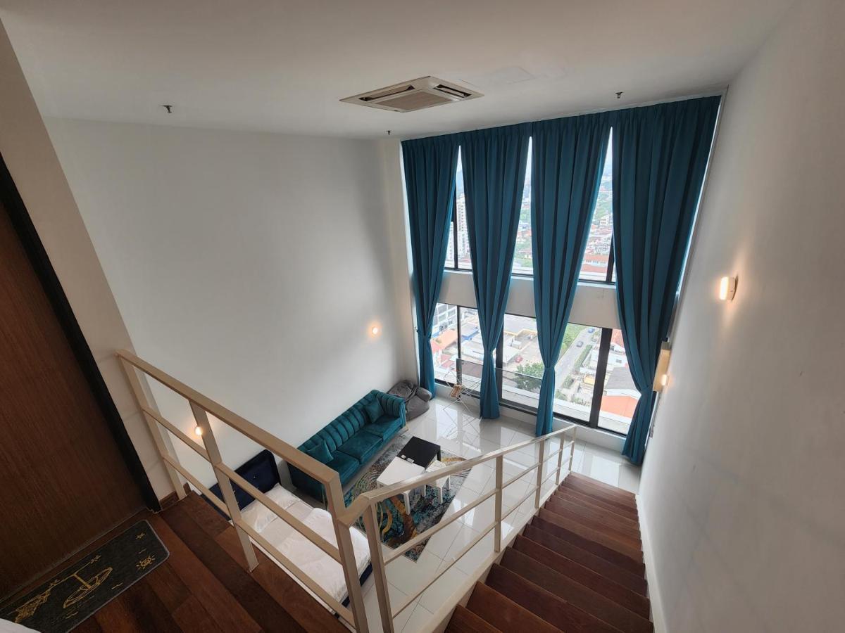 Sunrise Gurney Premium Executive City/Seafront Suite - Penang George Town Bagian luar foto