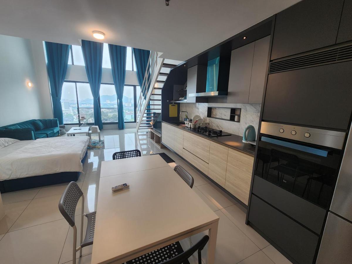 Sunrise Gurney Premium Executive City/Seafront Suite - Penang George Town Bagian luar foto